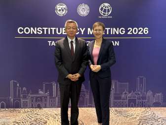 Bo Li, Deputy Managing Director of the IMF, and Brigitte Haas, Head of Government, at the meeting of the Swiss IMF Voting Group in Uzbekistan.